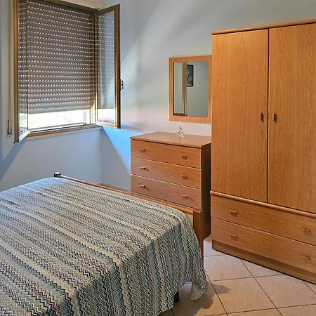 Appartement Lovely In With Wifi Ricadi
