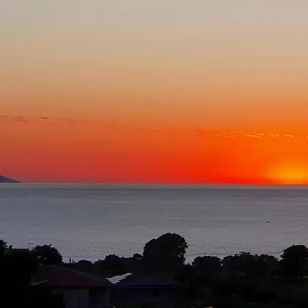 Cozy In With Outdoor Swimming Pool Appartement *