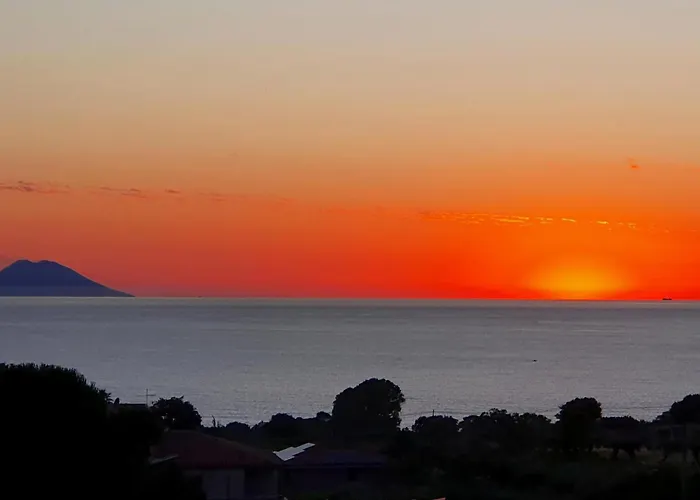 Lovely Apartment In Ricadi With Wifi Apartment *