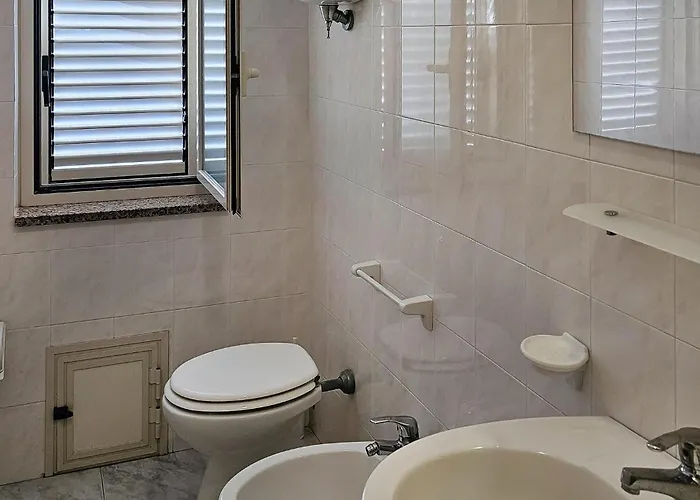 Lovely Apartment In Ricadi With Wifi Apartment *