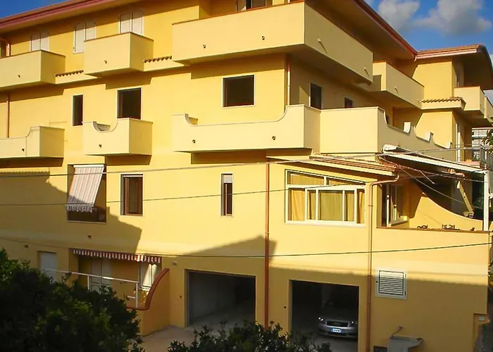 Apartamento Cozy In With Outdoor Swimming Pool